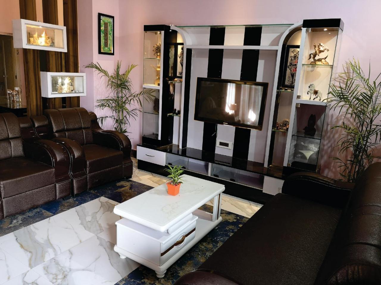 Chairosana Mansion Bhubaneswar Exterior photo